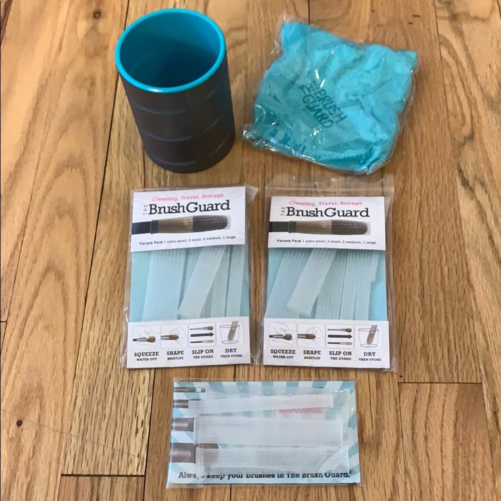 Brush Guard Makeup Brush Cleaner & Protection Set